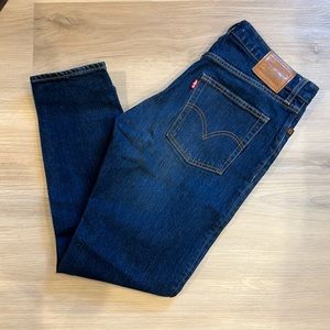 Levi’s Wedgie Straight fit